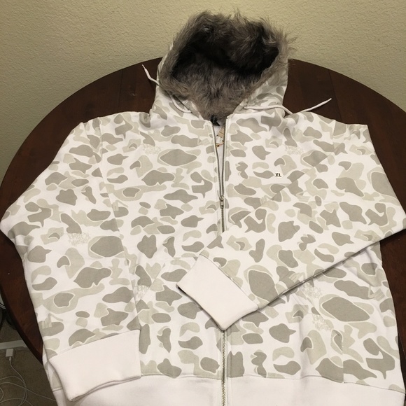 New Temple Effectives Faux Hoodie XL White Camo - Picture 1 of 5